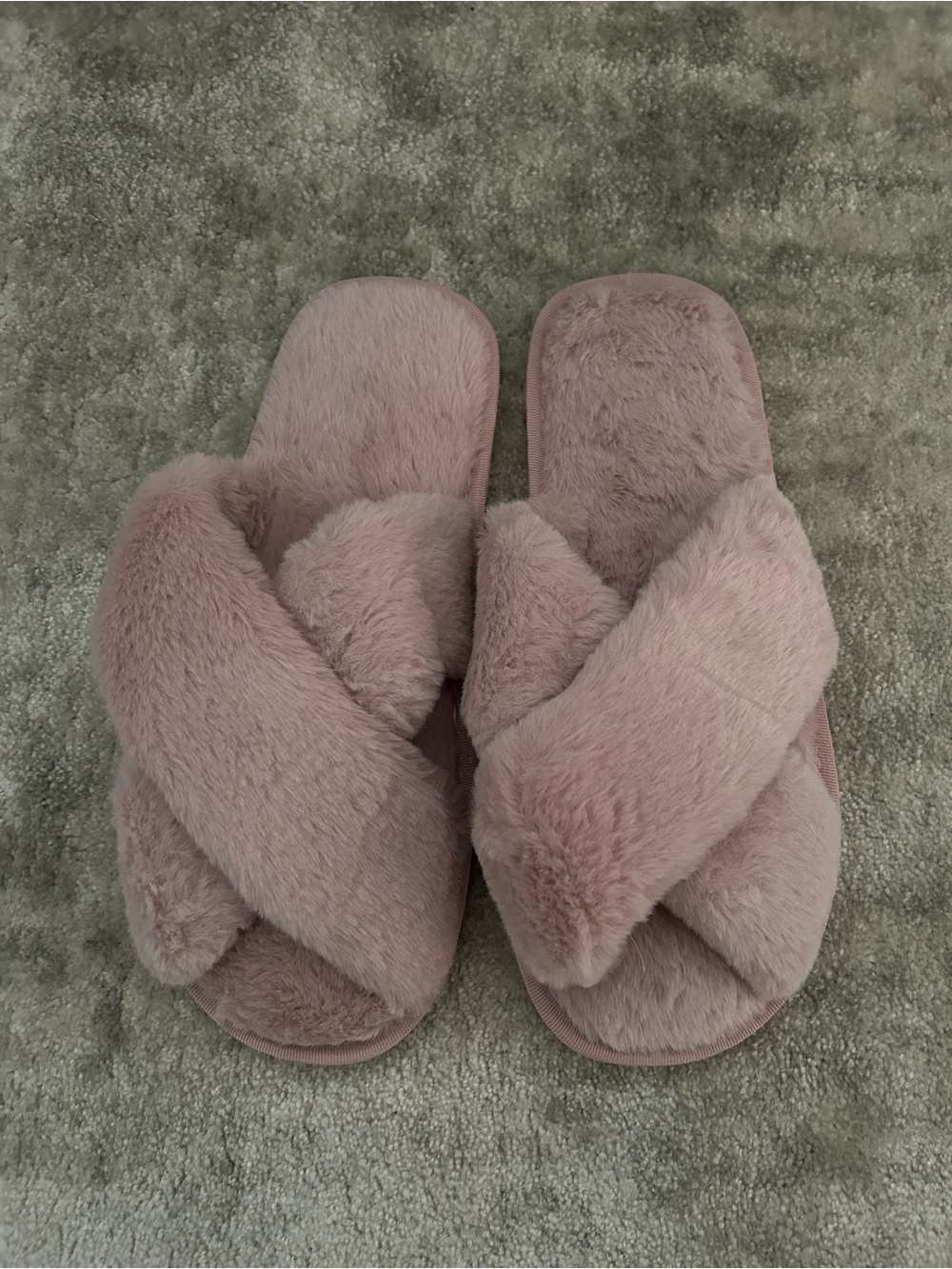 NWOT Pink Soft Slippers